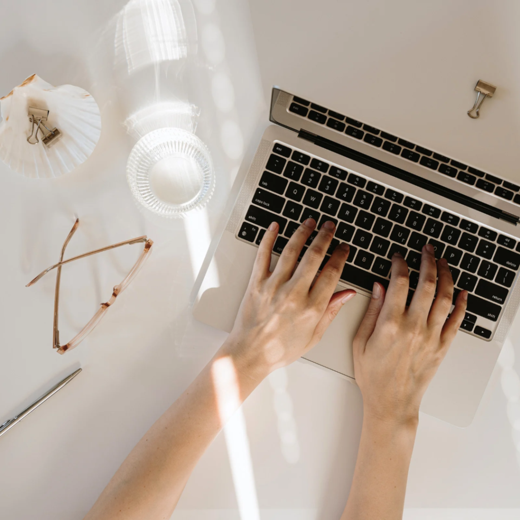 How to Work Efficiently in the Workplace: Simple Habits + Office Must-Haves